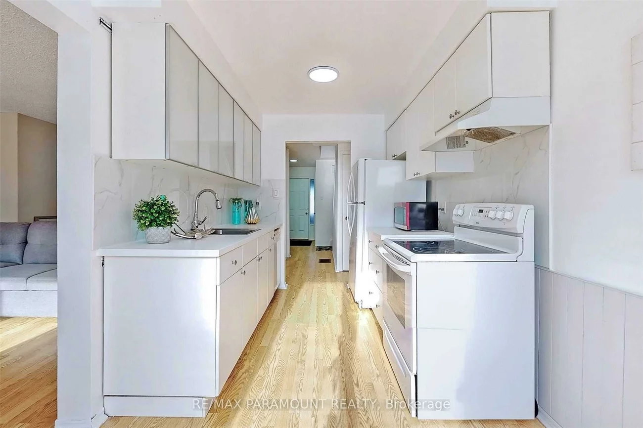 57, Royal Salisbury, Madoc, Brampton