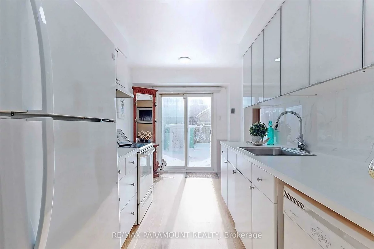 57, Royal Salisbury, Madoc, Brampton