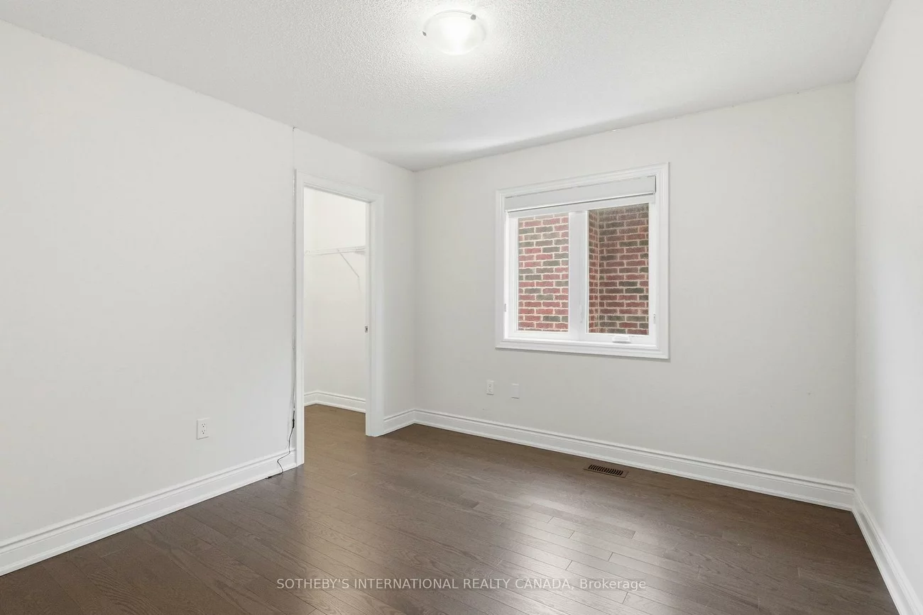 32, Bermondsey, Bram West, Brampton