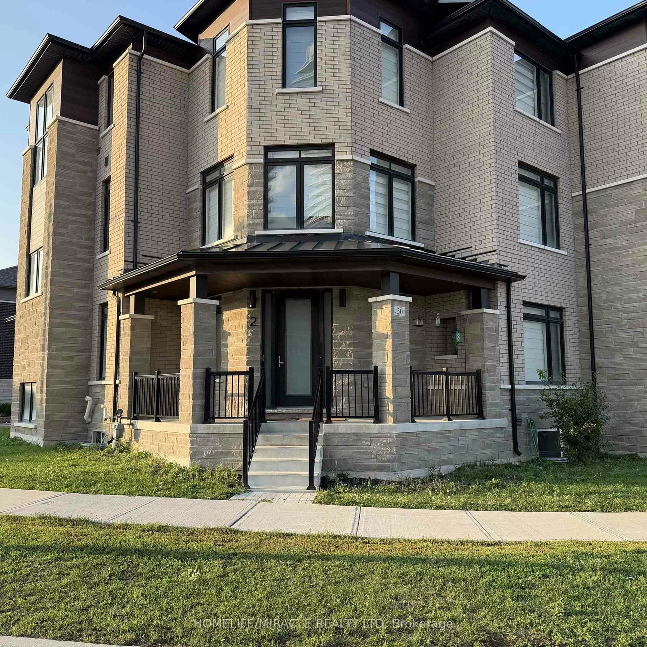 30, Skyridge, Bram East, Brampton