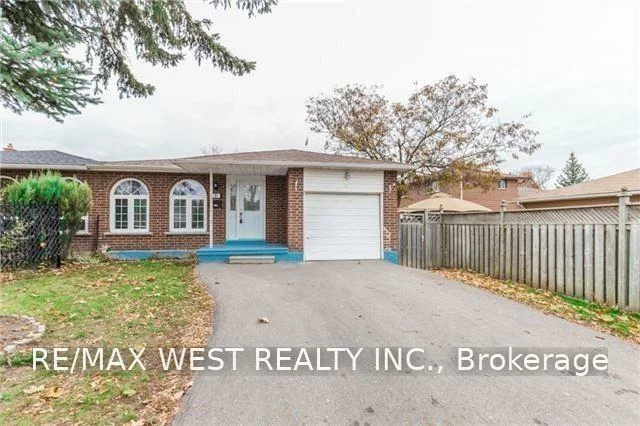 82, Marchbank, Central Park, Brampton