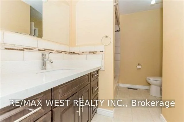 82, Marchbank, Central Park, Brampton