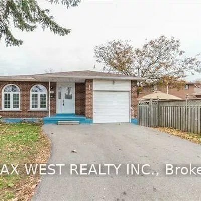 82, Marchbank, Central Park, Brampton