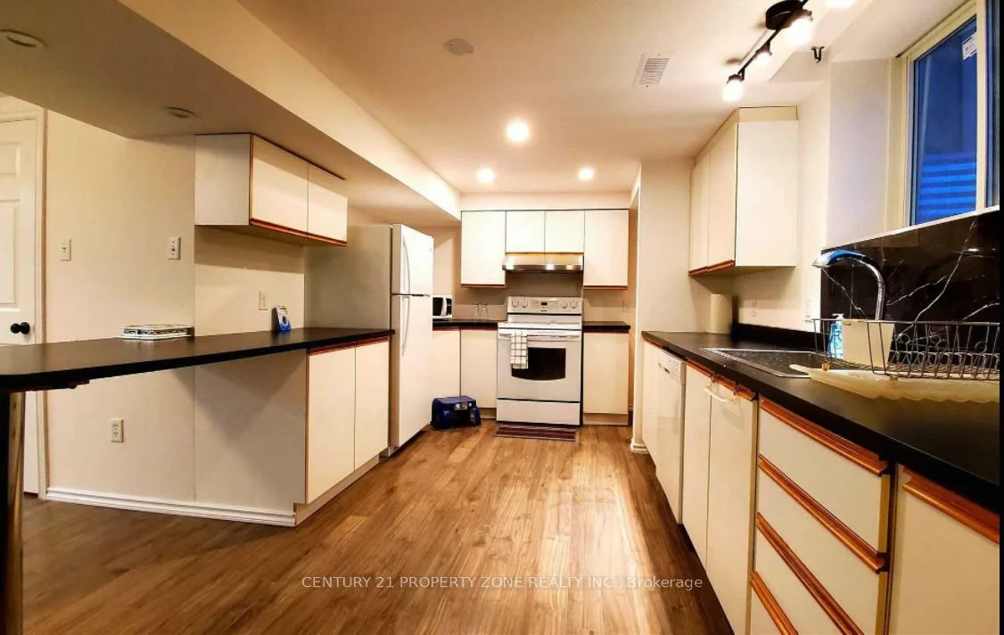 19, Hall, Northwood Park, Brampton