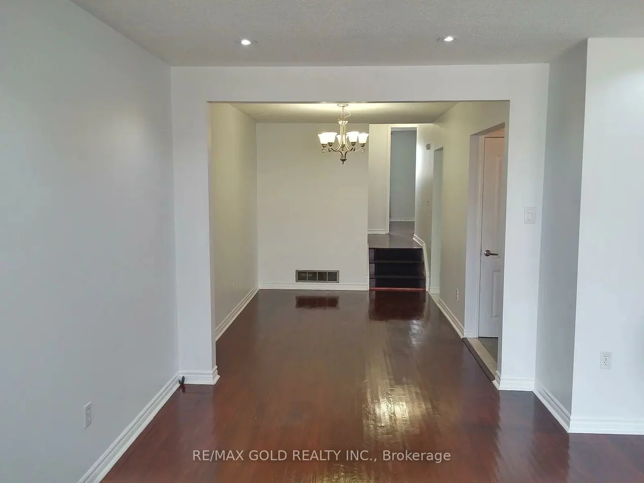 7, Forsythia, Southgate, Brampton