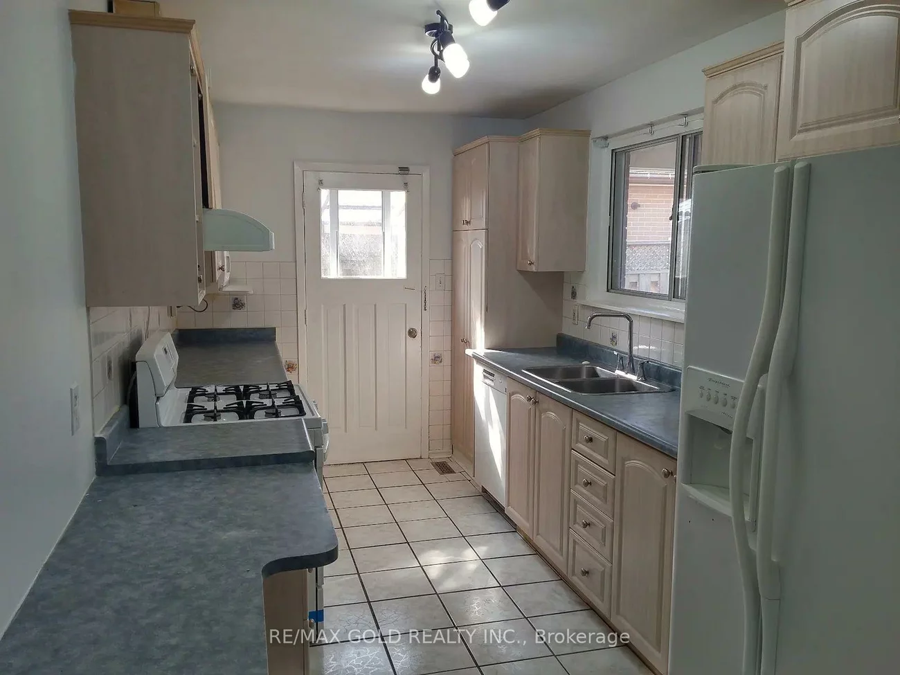7, Forsythia, Southgate, Brampton