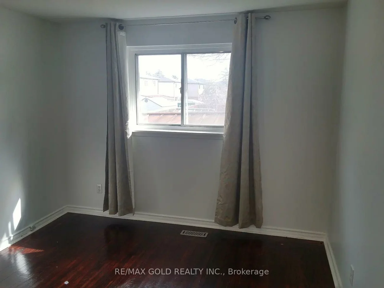 7, Forsythia, Southgate, Brampton