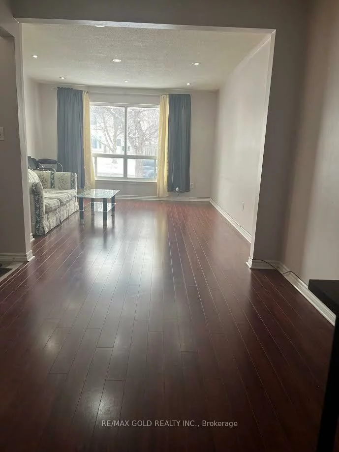 7, Forsythia, Southgate, Brampton