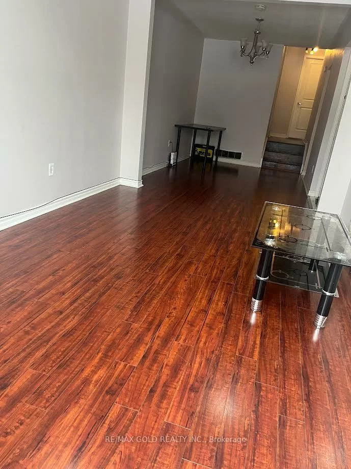 7, Forsythia, Southgate, Brampton