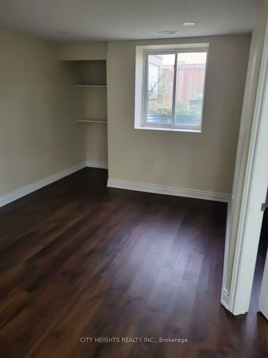 9, Fenchurch, Northwest Brampton, Brampton