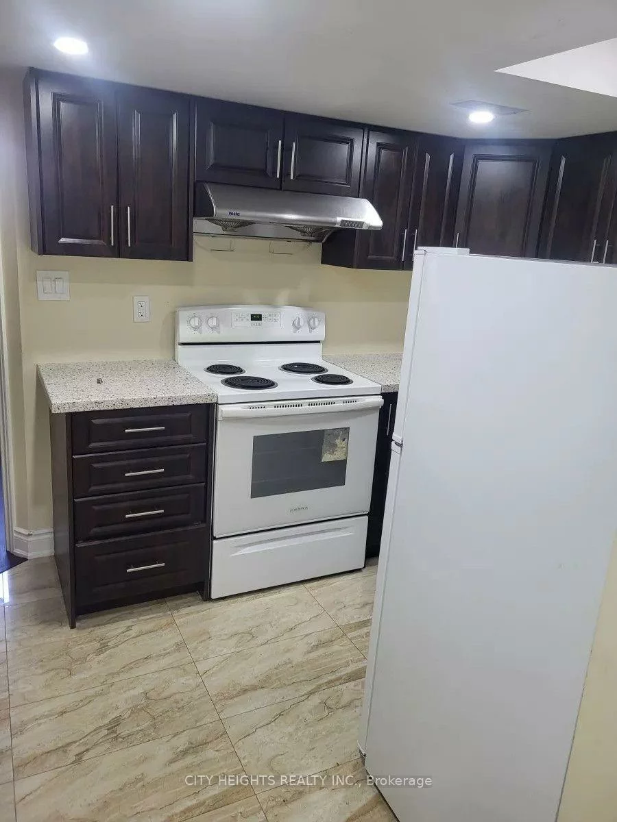 9, Fenchurch, Northwest Brampton, Brampton