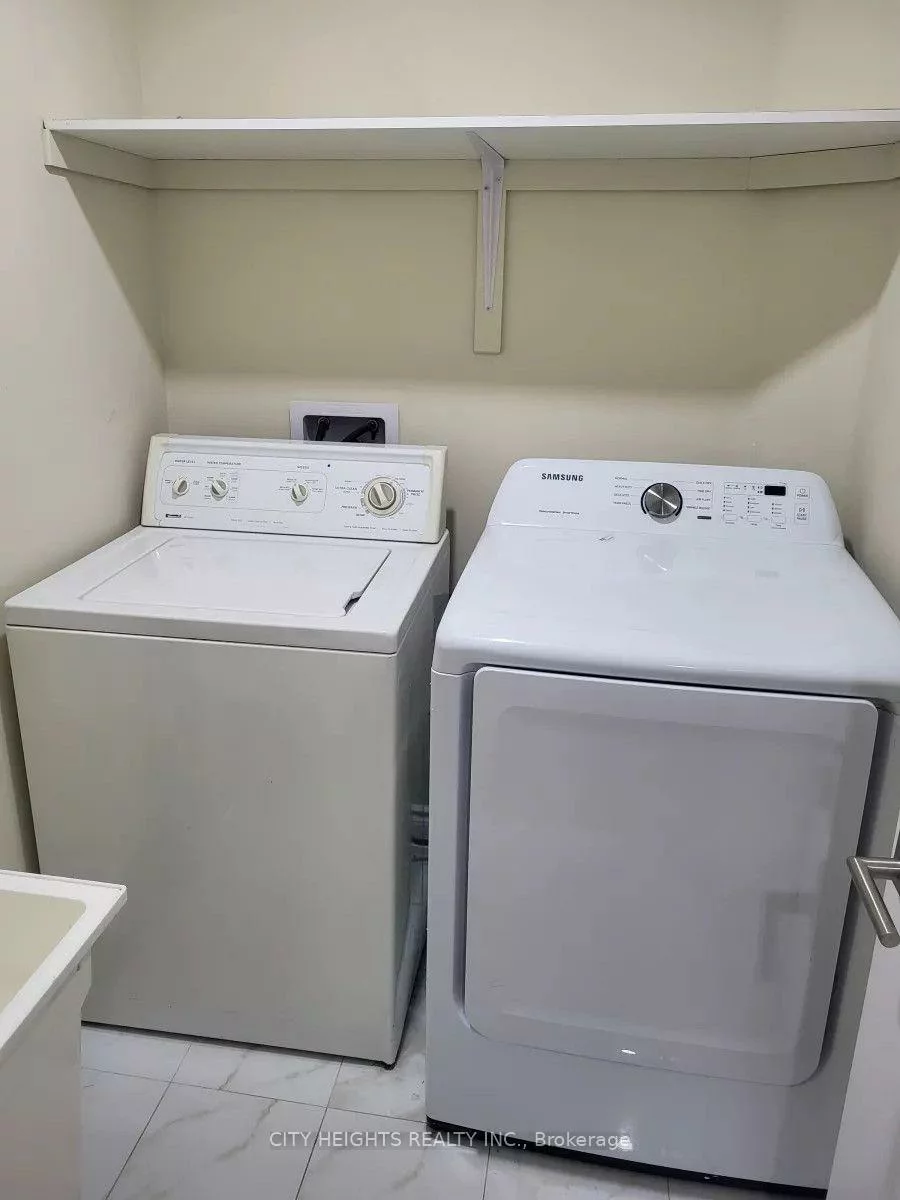 9, Fenchurch, Northwest Brampton, Brampton