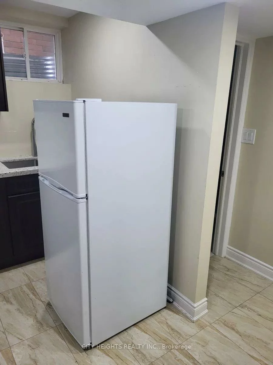 9, Fenchurch, Northwest Brampton, Brampton