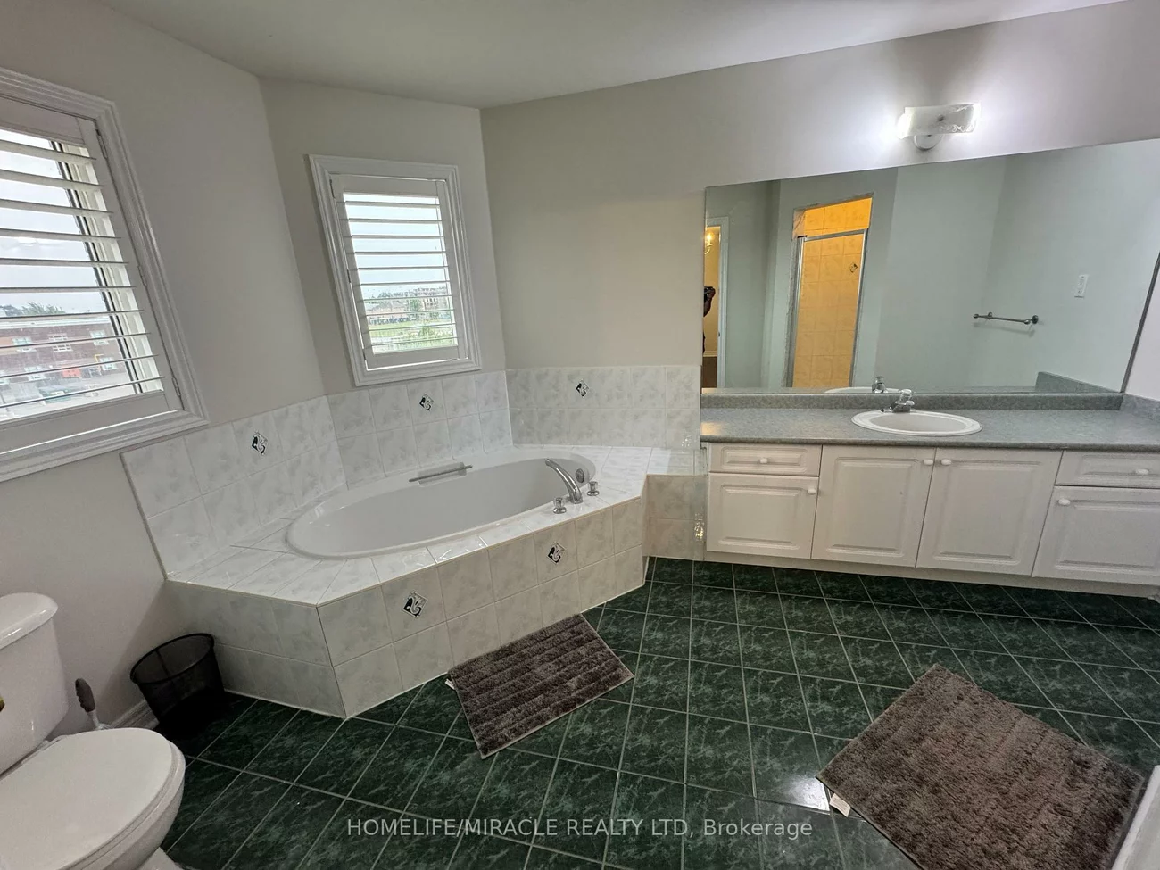6, Sweet Briar, Snelgrove, Brampton
