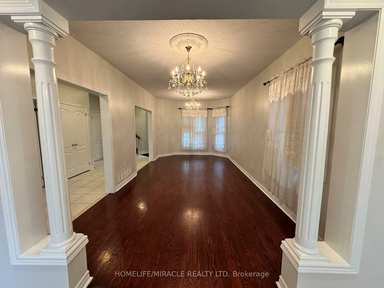 6, Sweet Briar, Snelgrove, Brampton