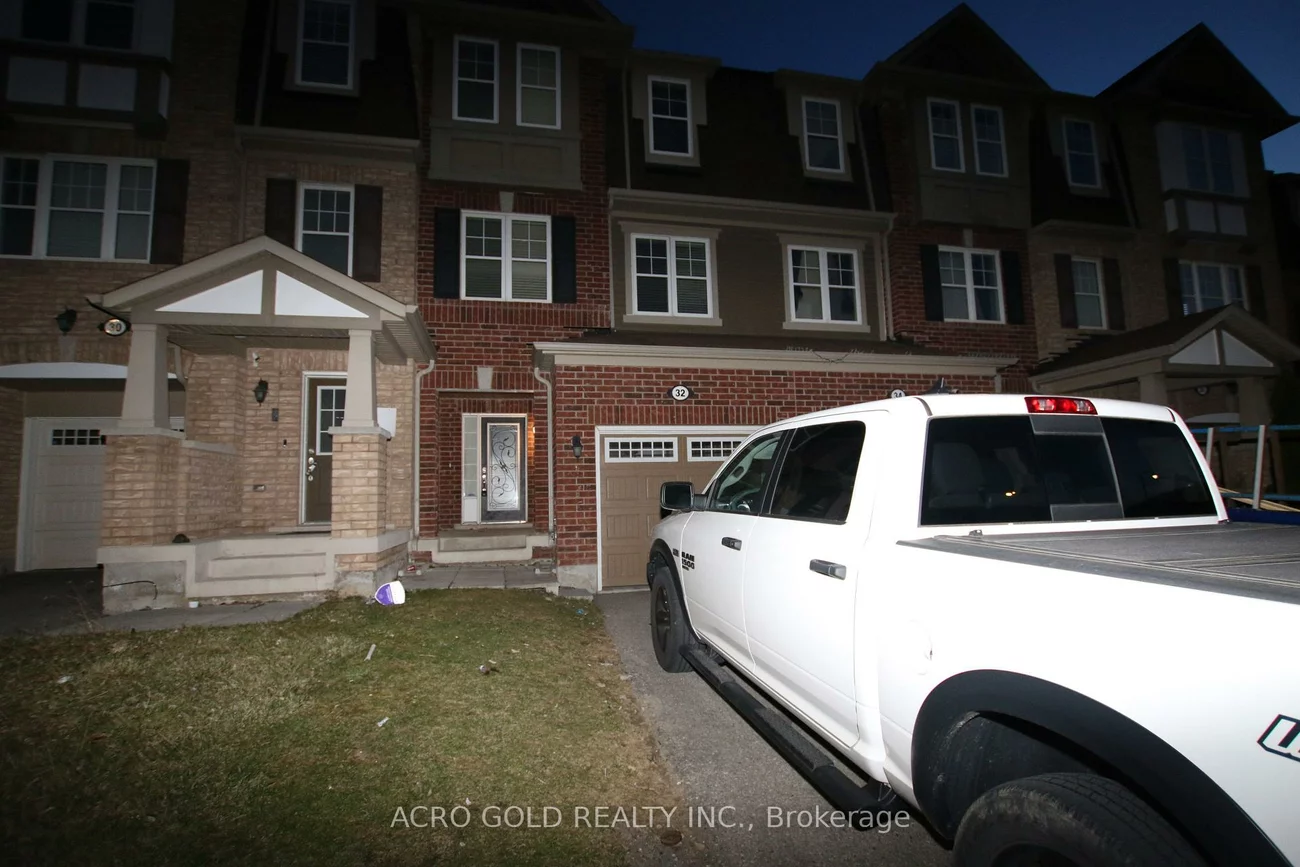 32, Mercedes, Northwest Brampton, Brampton