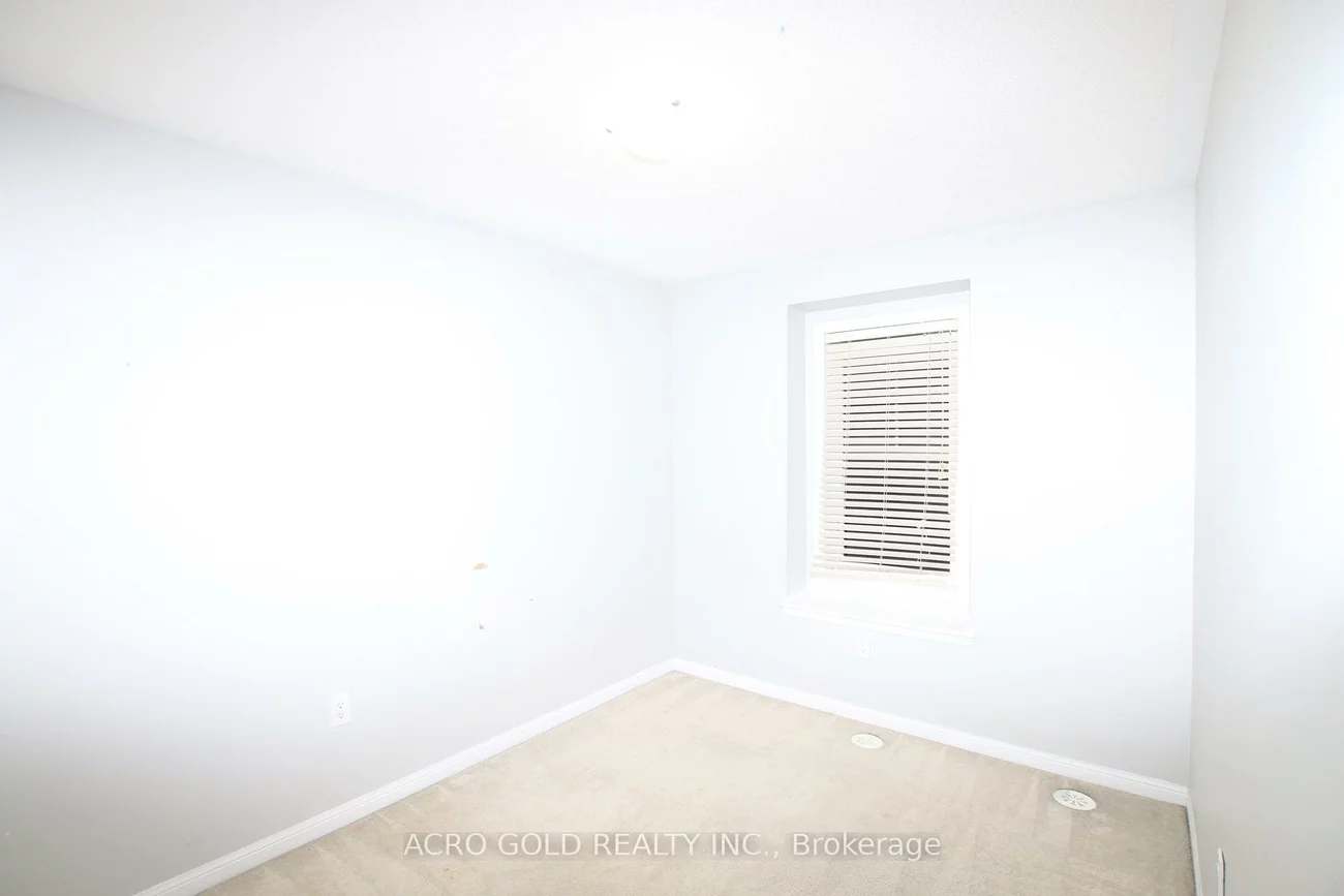 32, Mercedes, Northwest Brampton, Brampton