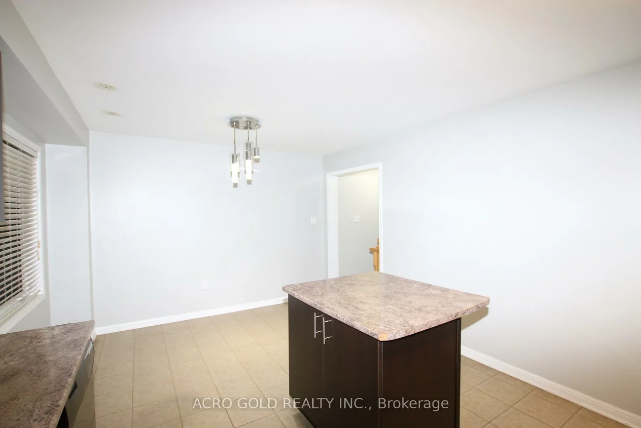 32, Mercedes, Northwest Brampton, Brampton