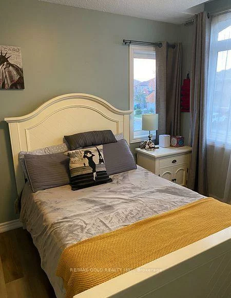 39, Fiddleneck, Sandringham-Wellington, Brampton