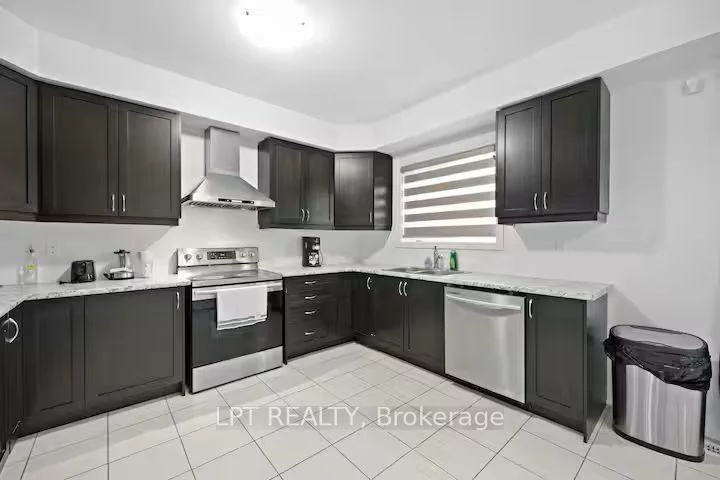 341, Remembrance, Northwest Brampton, Brampton