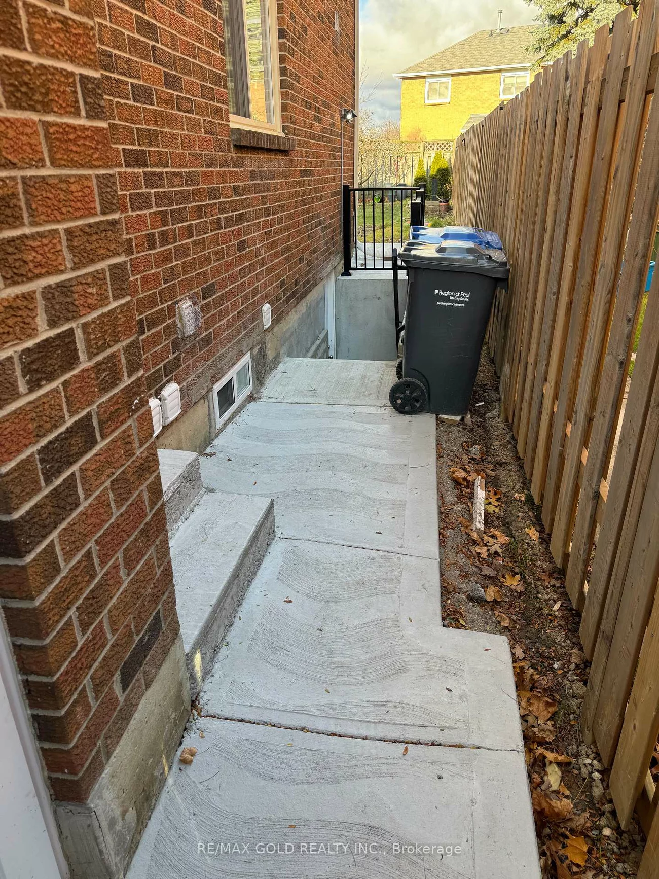 4, Hall, Northwood Park, Brampton