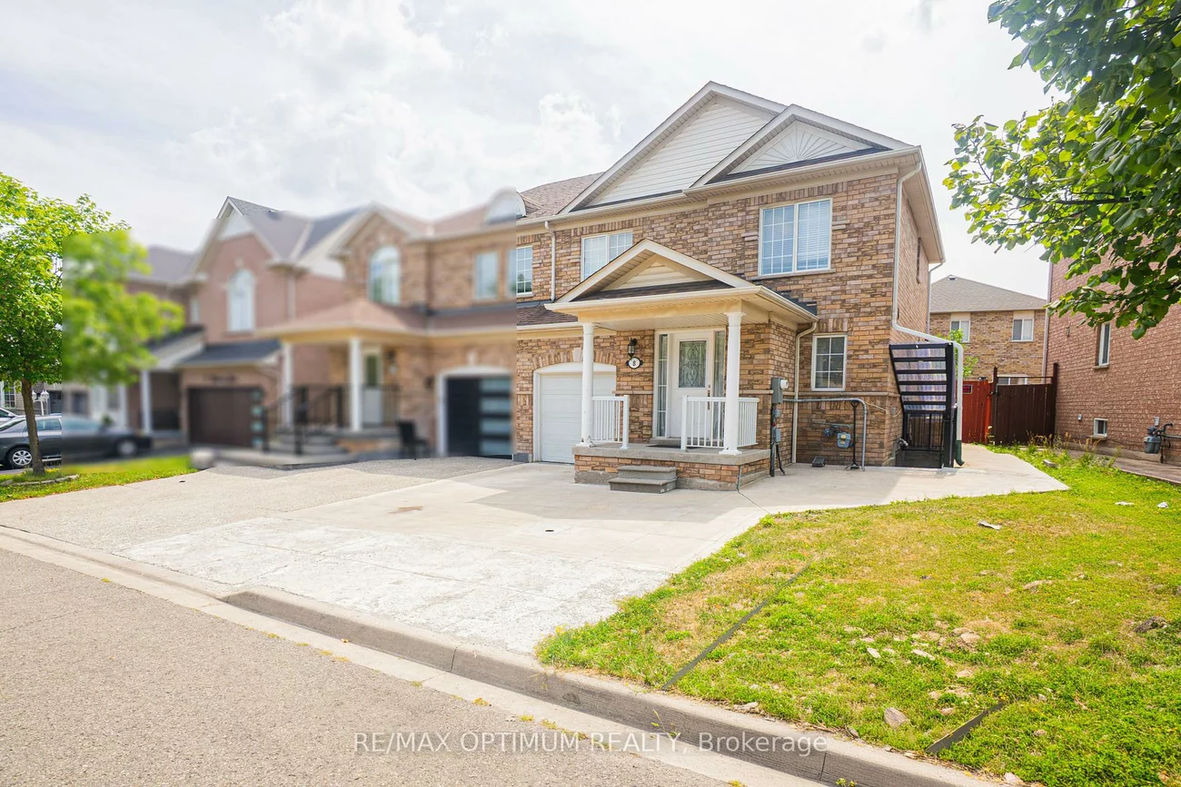 8, Topiary, Fletcher's Meadow, Brampton
