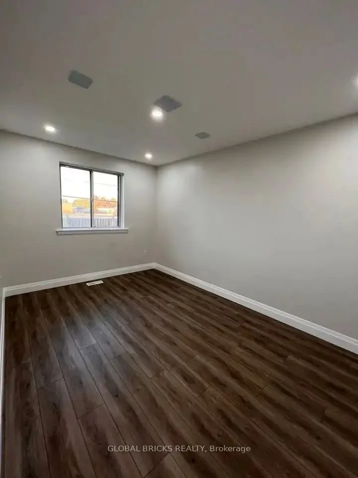 49, Argyle, Avondale, Brampton