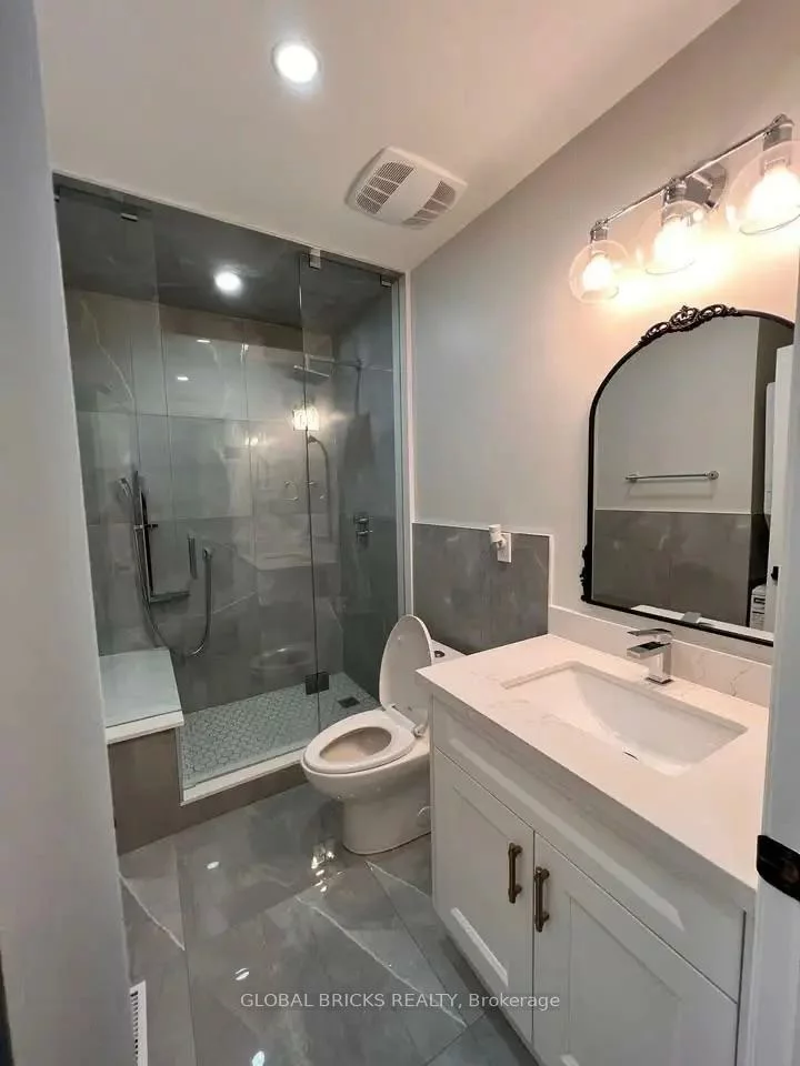 49, Argyle, Avondale, Brampton