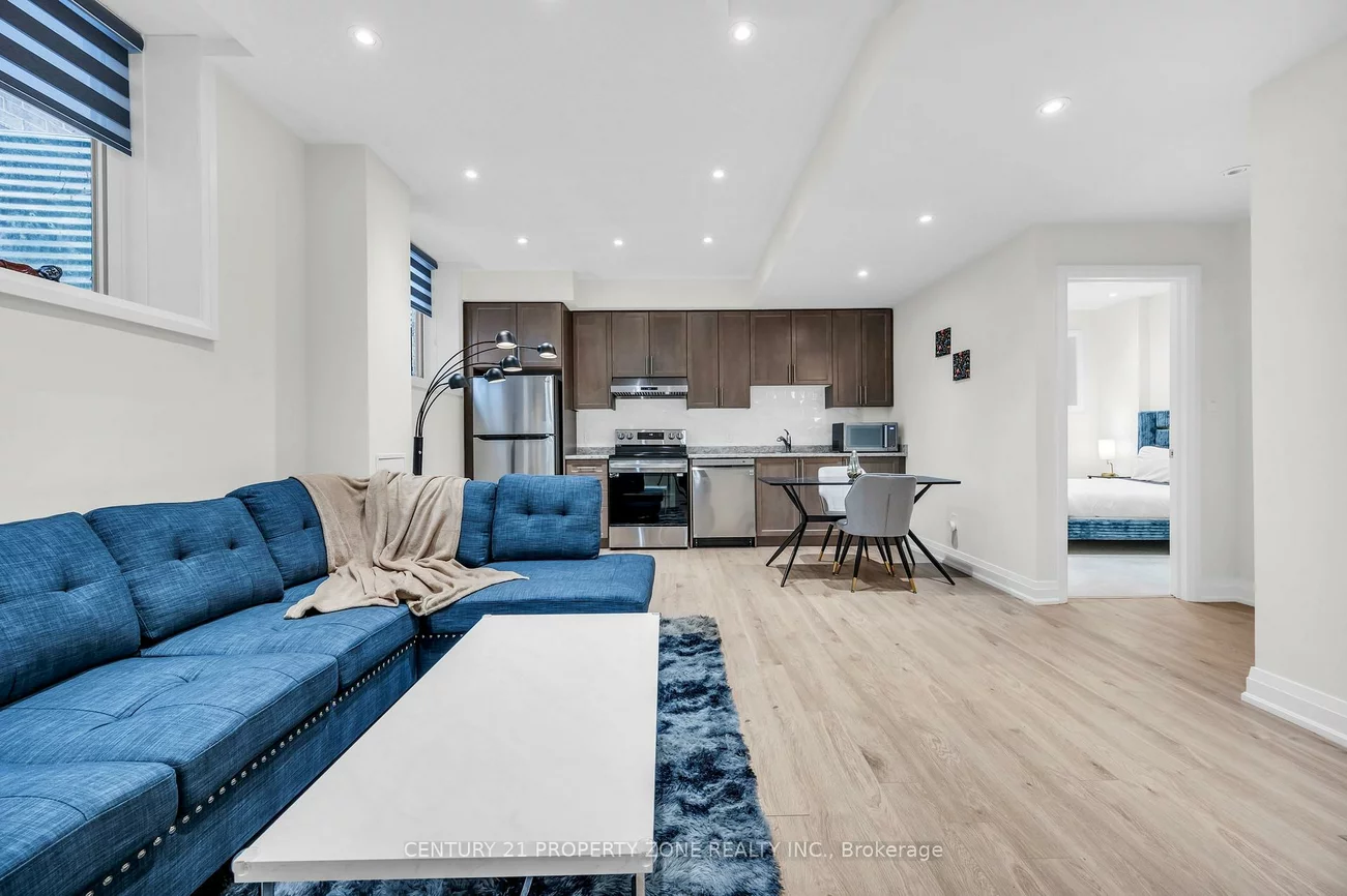 12, Trellanock, Bram West, Brampton