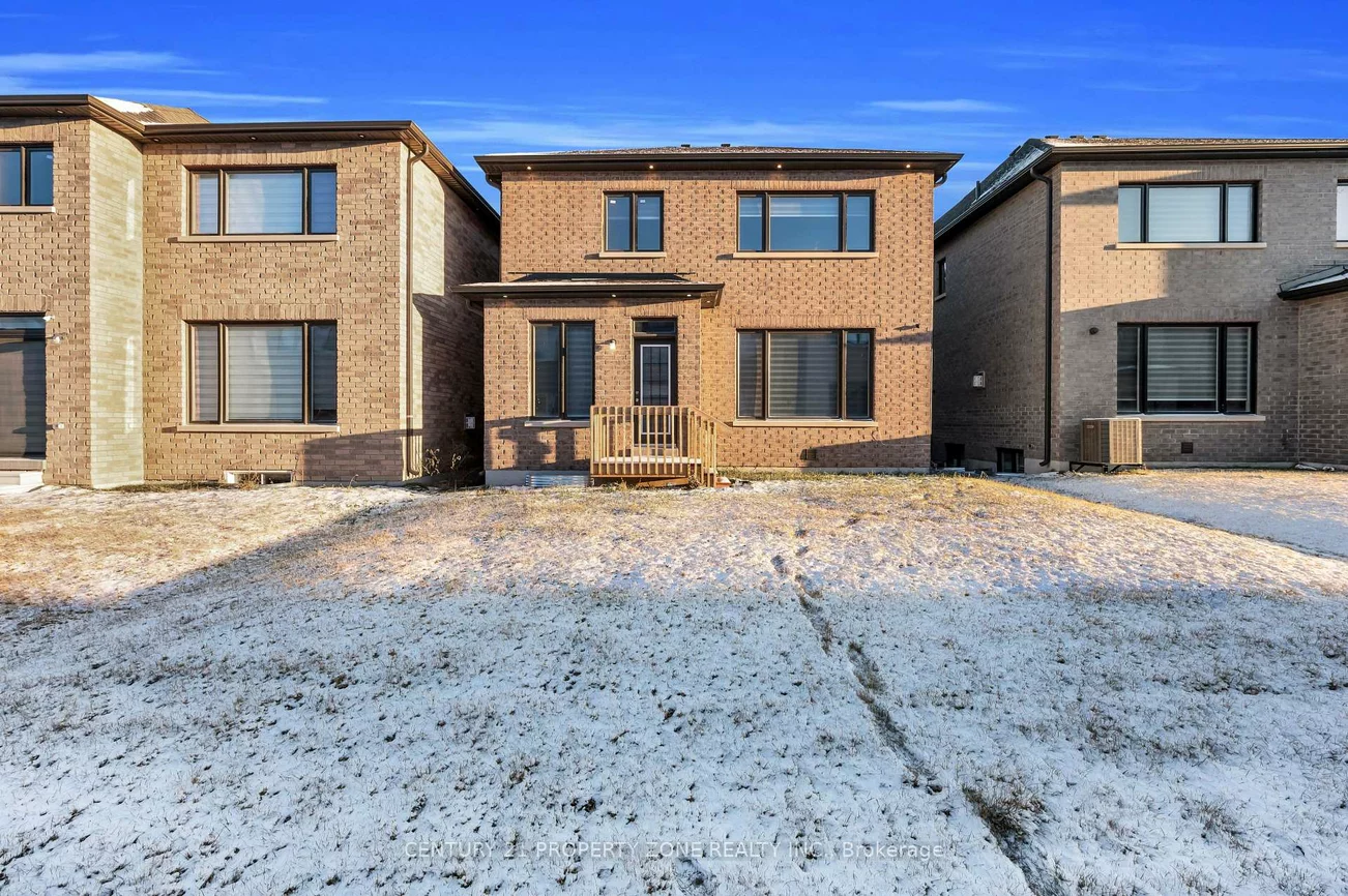 12, Trellanock, Bram West, Brampton