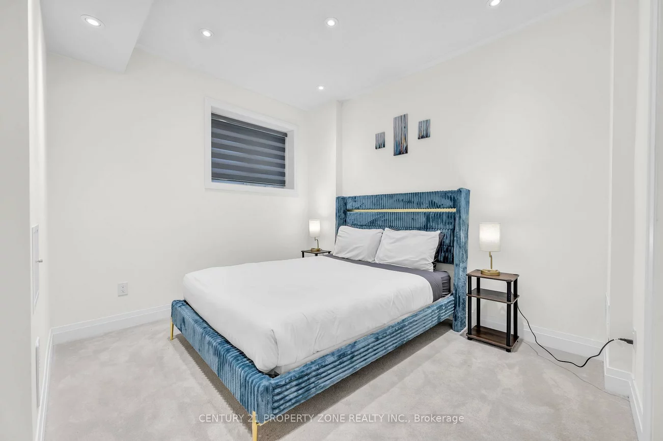 12, Trellanock, Bram West, Brampton