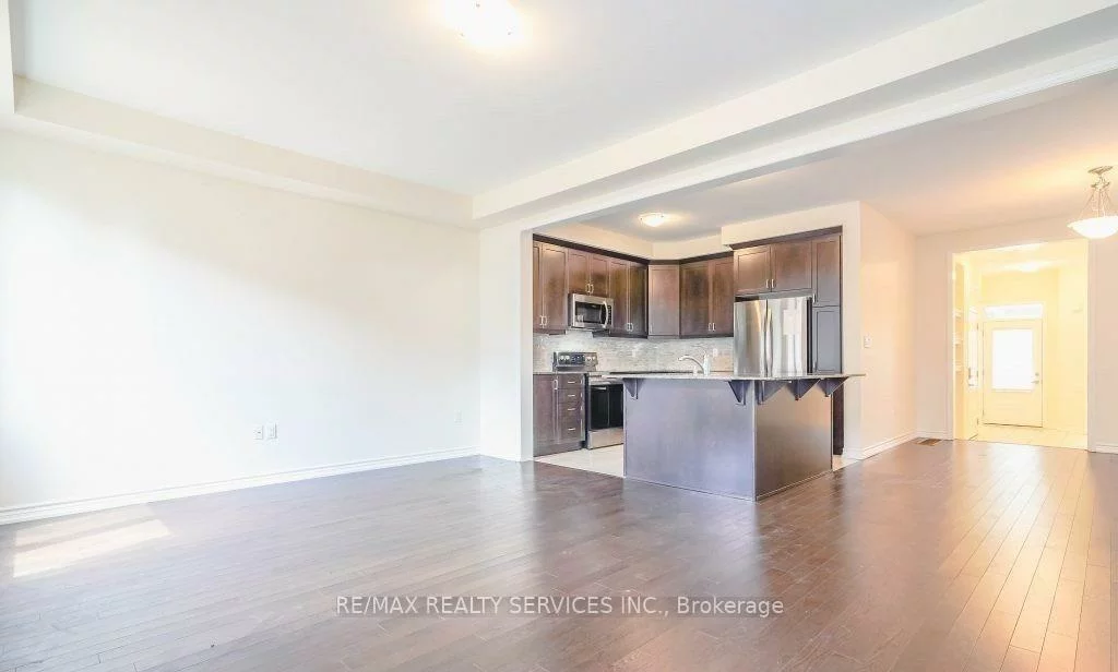 4, Divers, Northwest Brampton, Brampton
