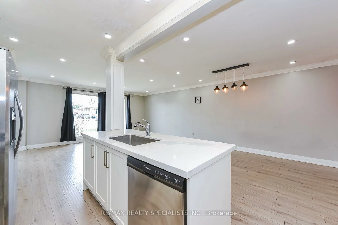 137, Avondale, Avondale, Brampton