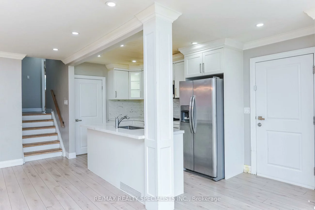 137, Avondale, Avondale, Brampton