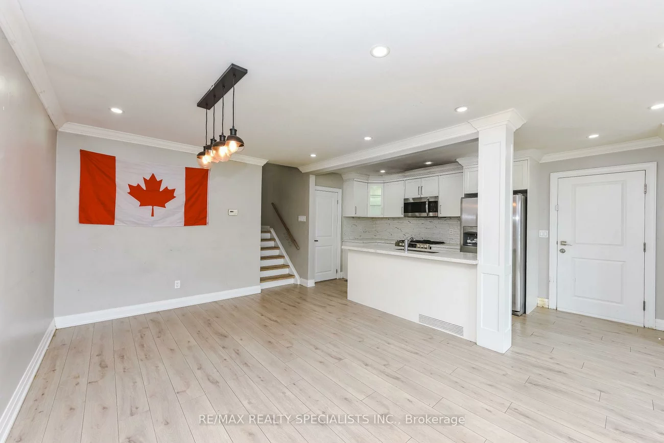137, Avondale, Avondale, Brampton