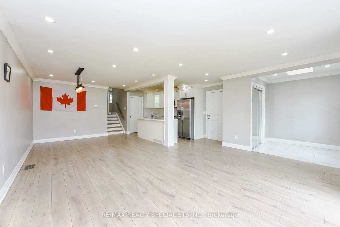 137, Avondale, Avondale, Brampton