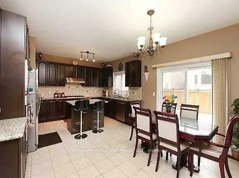 29, Jacksonville, Vales of Castlemore, Brampton
