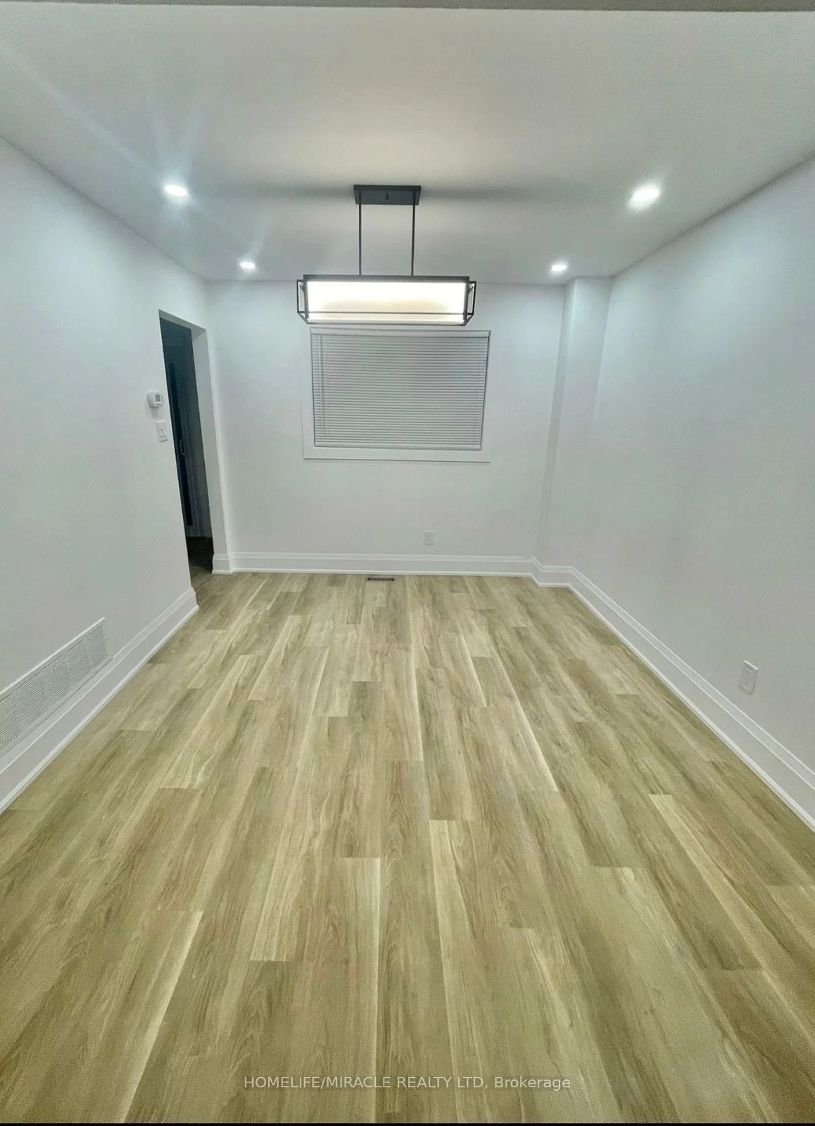 21, Ecclestone, Brampton West, Brampton