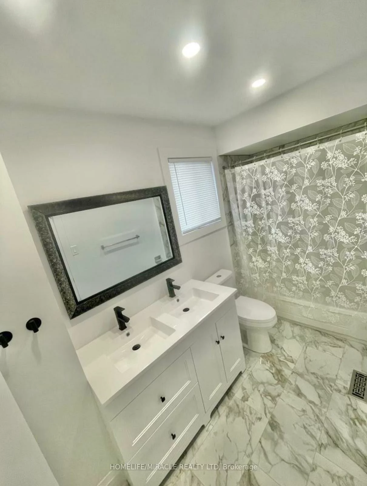21, Ecclestone, Brampton West, Brampton