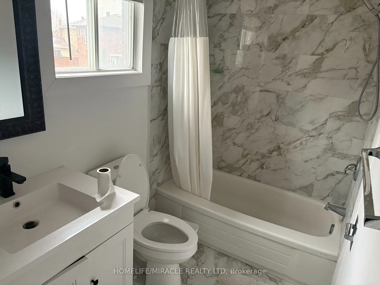 21, Ecclestone, Brampton West, Brampton