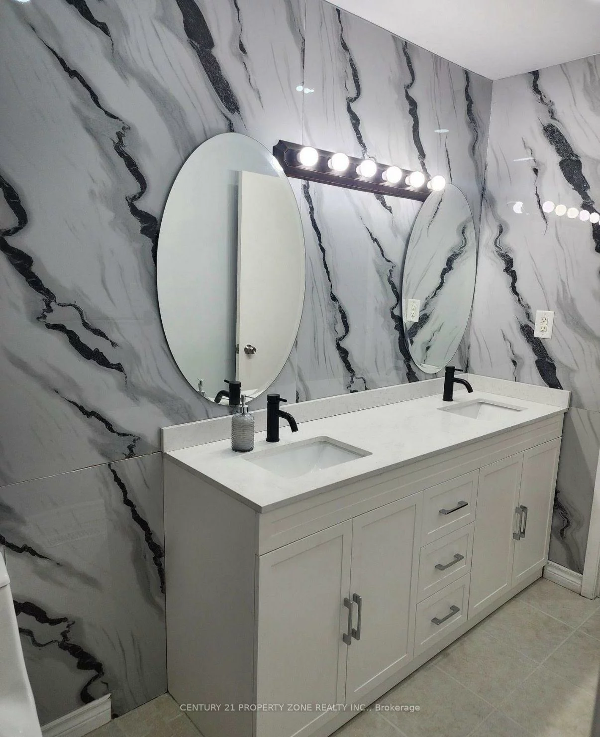 3, Blackthorn, Brampton North, Brampton