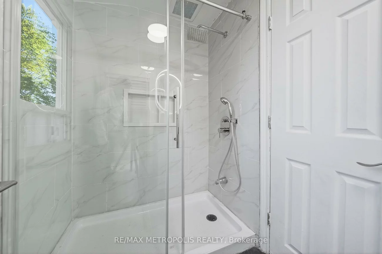78, Harold, Downtown Brampton, Brampton