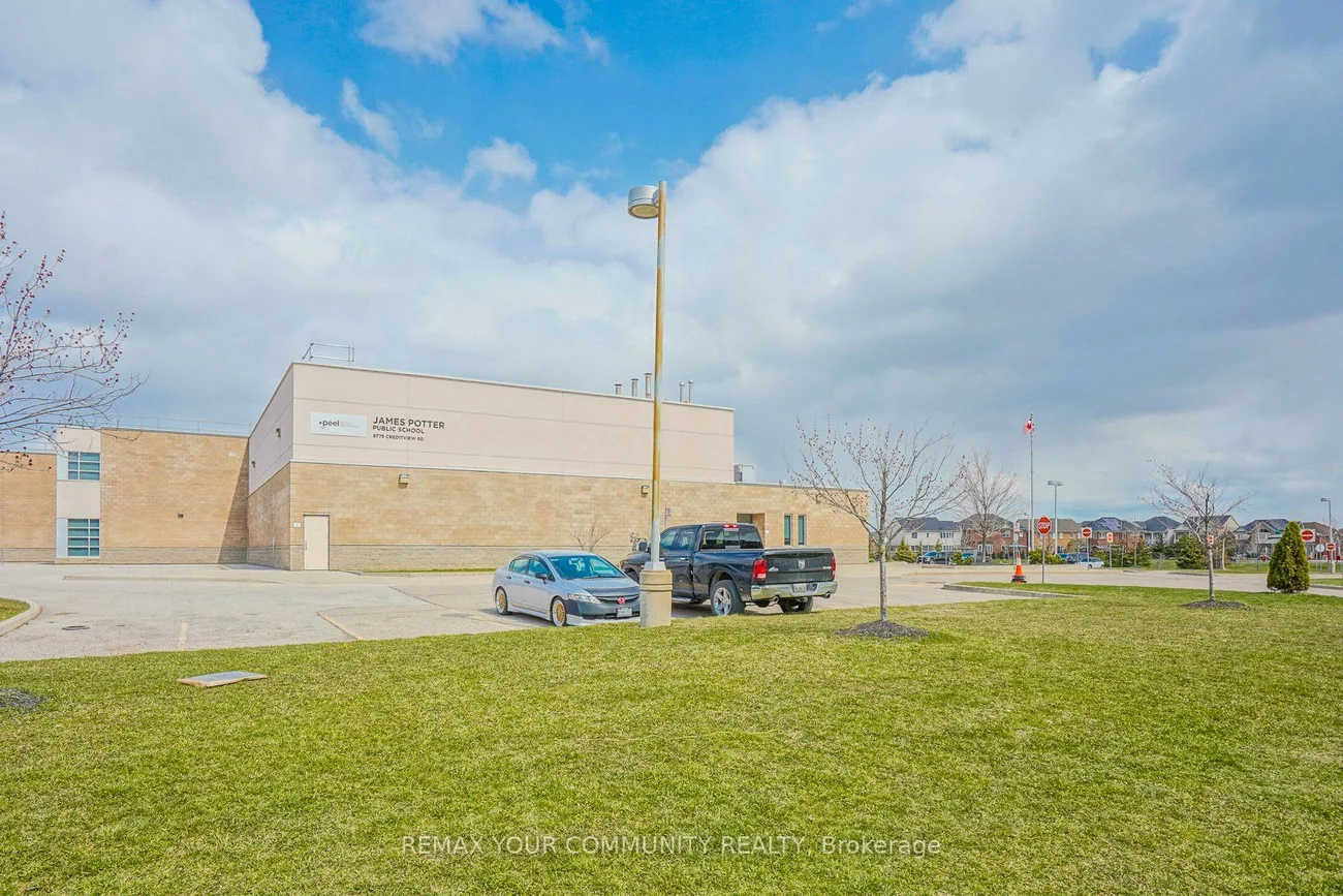 13, Gilford, Credit Valley, Brampton