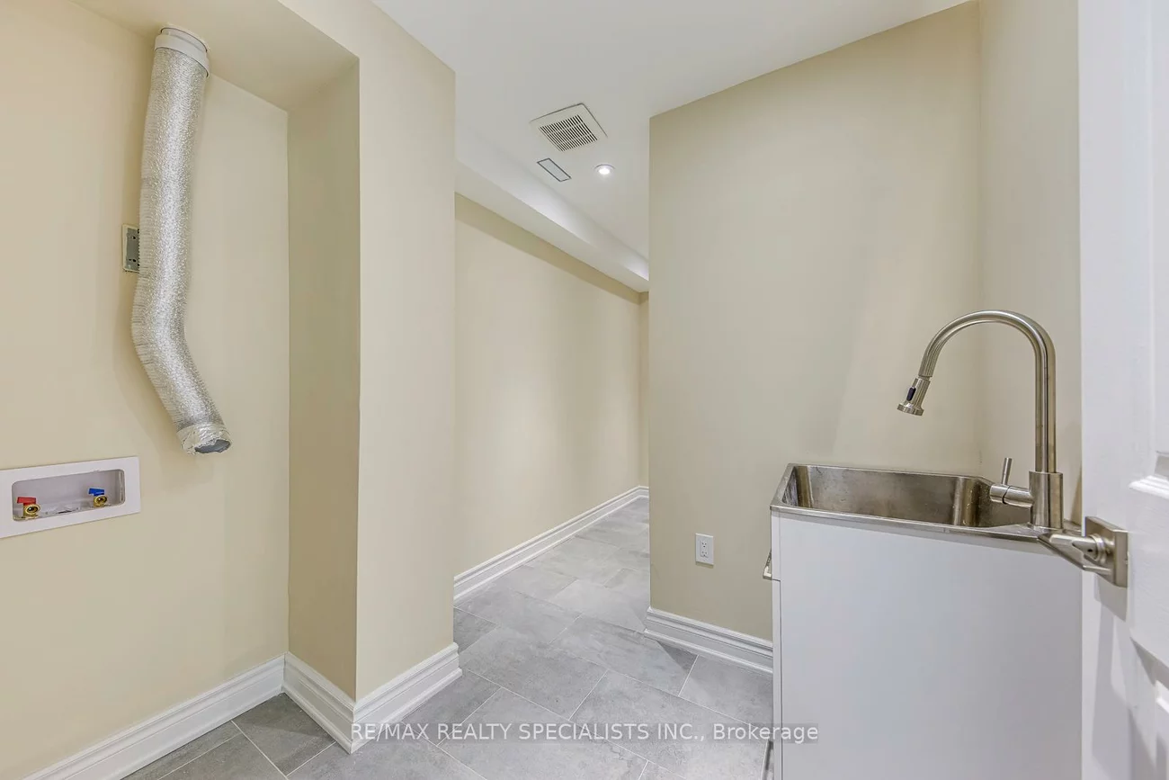 102, Sunforest, Heart Lake West, Brampton