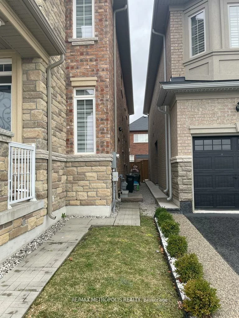 472, Brisdale, Northwest Brampton, Brampton