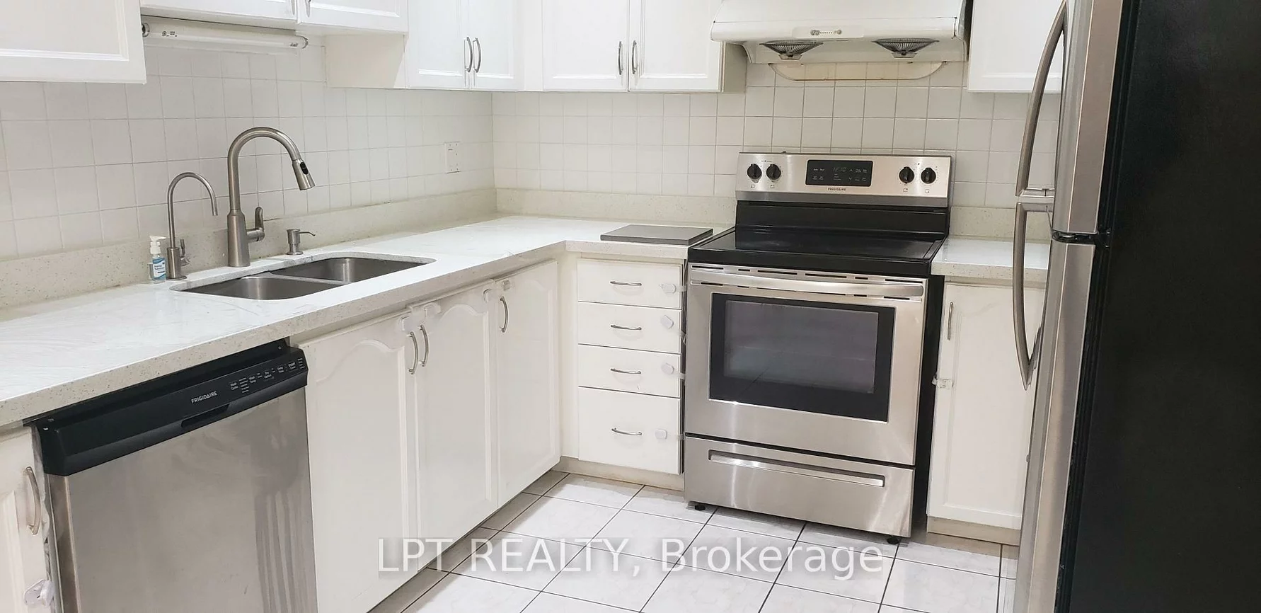 81, Shady Pine, Sandringham-Wellington, Brampton