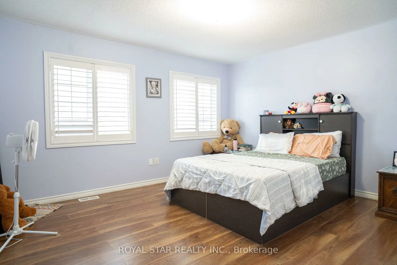 80, Summitgreen, Sandringham-Wellington, Brampton