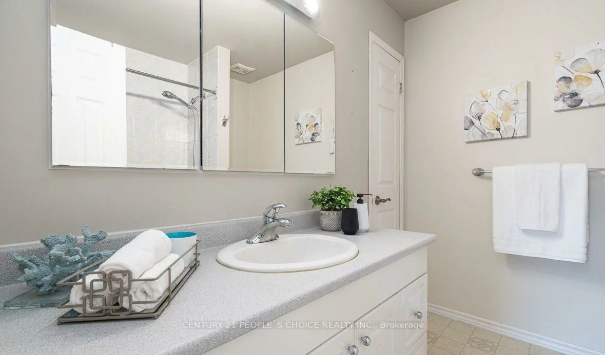 21, Rawling, Heart Lake East, Brampton