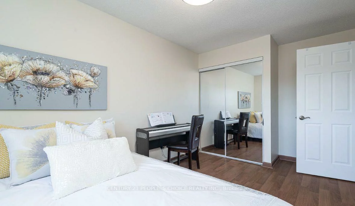21, Rawling, Heart Lake East, Brampton