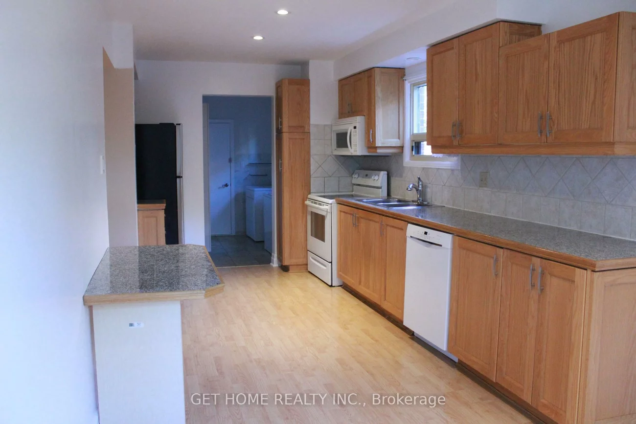32, Torrance Woods, Fletcher's West, Brampton
